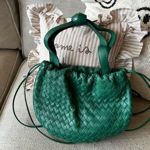 Bottega Veneta intrecciato small bulb green nappa leather bag
